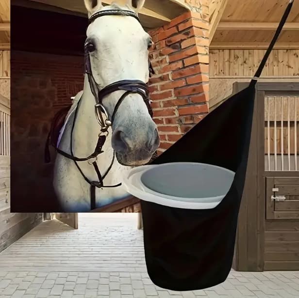 Horse-drawn Trailer Water Bucket Hanging Storage Horse Feed Bag For Farm Use